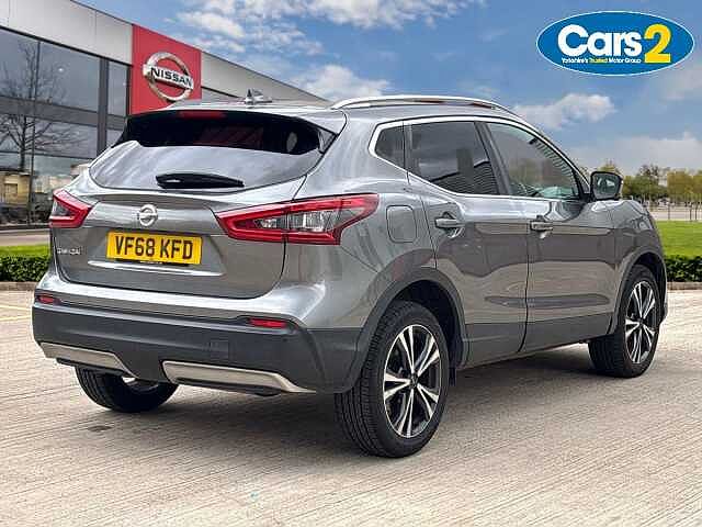 Nissan Qashqai 1.3 DiG-T N-Connecta 5dr