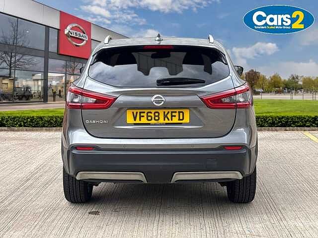 Nissan Qashqai 1.3 DiG-T N-Connecta 5dr