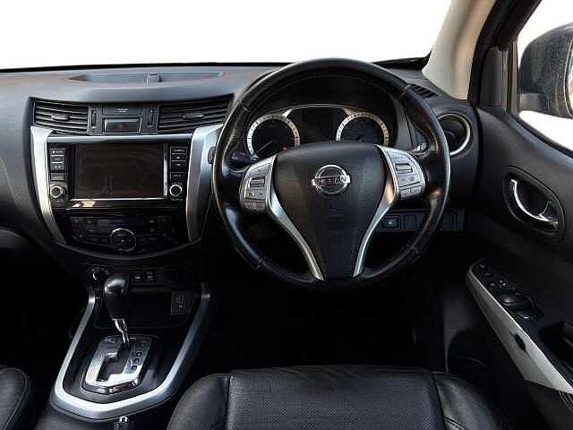 Nissan Navara Double Cab Pick Up Tekna 2.3dCi 190 TT 4WD Auto