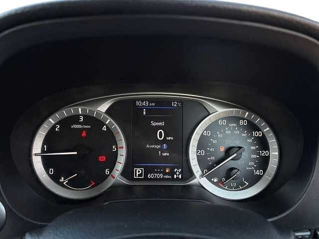 Nissan Navara Double Cab Pick Up Tekna 2.3dCi 190 TT 4WD Auto