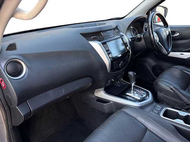 Nissan Navara Double Cab Pick Up Tekna 2.3dCi 190 TT 4WD Auto