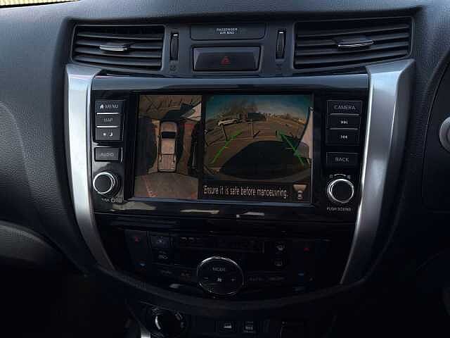 Nissan Navara Double Cab Pick Up Tekna 2.3dCi 190 TT 4WD Auto