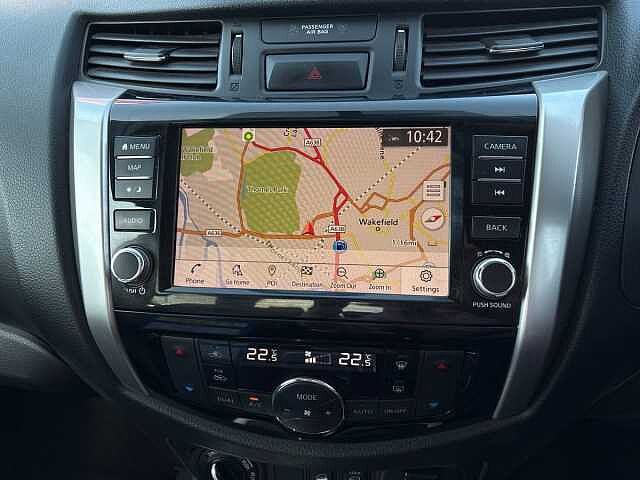 Nissan Navara Double Cab Pick Up Tekna 2.3dCi 190 TT 4WD Auto