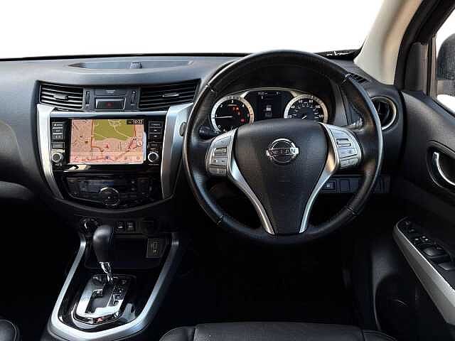 Nissan Navara Double Cab Pick Up Tekna 2.3dCi 190 TT 4WD Auto
