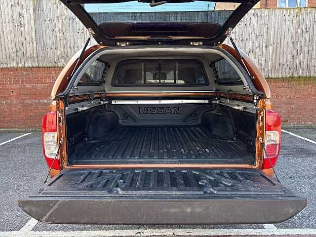 Nissan Navara Double Cab Pick Up Tekna 2.3dCi 190 TT 4WD Auto