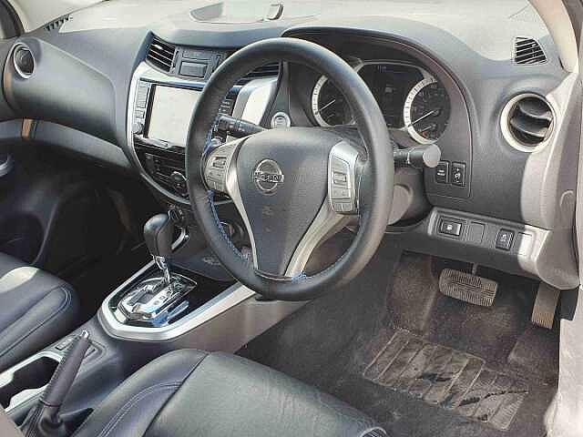 Nissan Navara Double Cab Pick Up N-Guard 2.3dCi 190 TT 4WD Auto