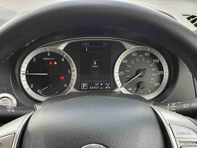 Nissan Navara Double Cab Pick Up N-Guard 2.3dCi 190 TT 4WD Auto