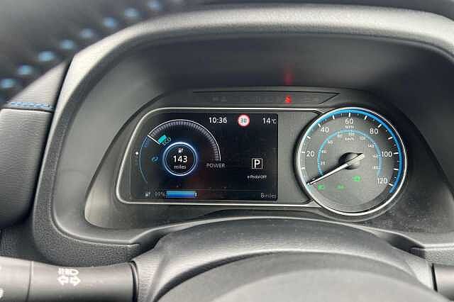 Nissan LEAF 110kW N-Connecta 39kWh 5dr Auto