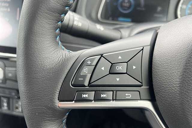 Nissan LEAF 110kW N-Connecta 39kWh 5dr Auto