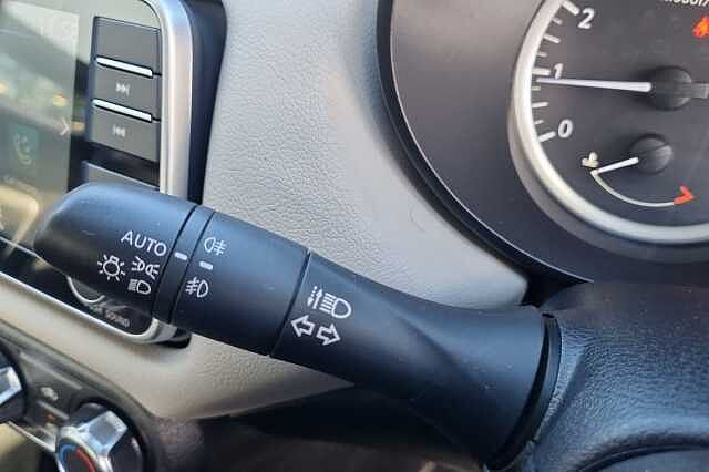 Nissan Micra 1.0 IG-T 92 Acenta 5dr