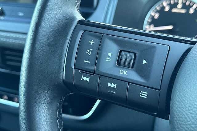 Nissan Qashqai 1.3 DiG-T MH Acenta Premium 5dr