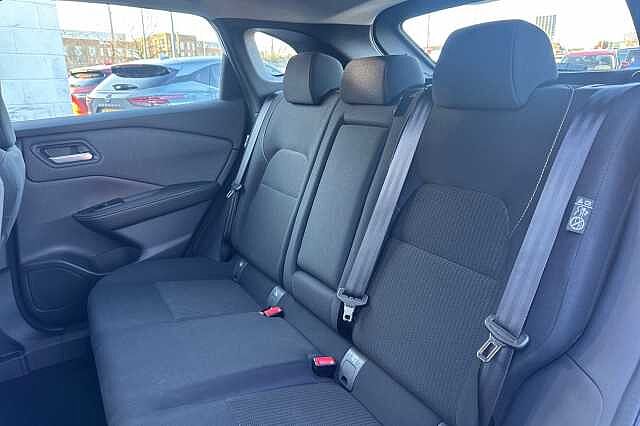 Nissan Qashqai 1.3 DiG-T MH Acenta Premium 5dr