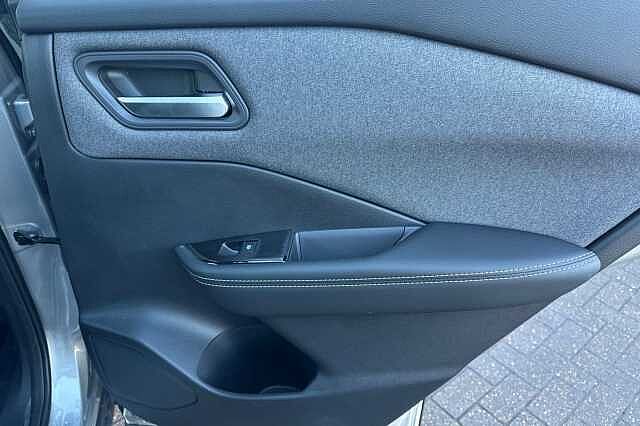 Nissan Qashqai 1.3 DiG-T MH Acenta Premium 5dr