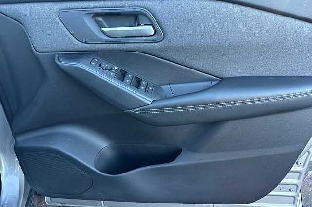 Nissan Qashqai 1.3 DiG-T MH Acenta Premium 5dr