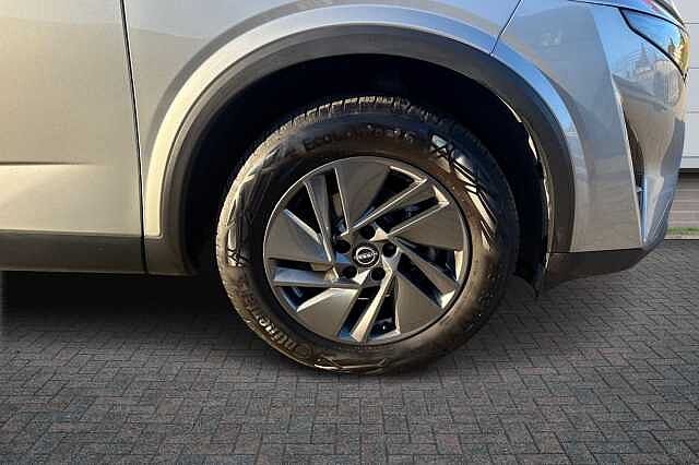 Nissan Qashqai 1.3 DiG-T MH Acenta Premium 5dr