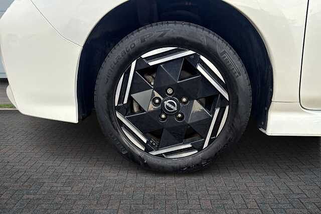 Nissan LEAF 110kW Acenta 39kWh 5dr Auto