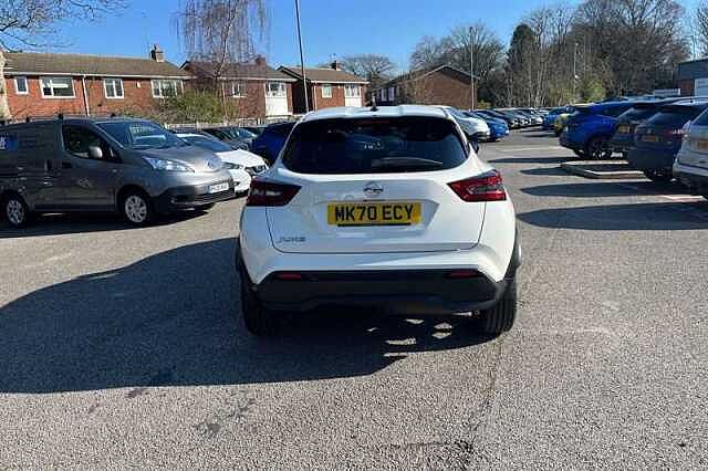 Nissan Juke 1.0 DIG-T TEKNA 5DR