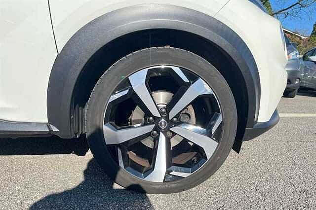 Nissan Juke 1.0 DIG-T TEKNA 5DR