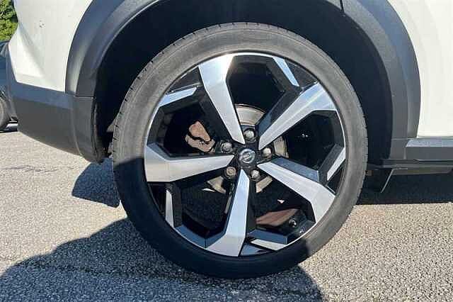 Nissan Juke 1.0 DIG-T TEKNA 5DR