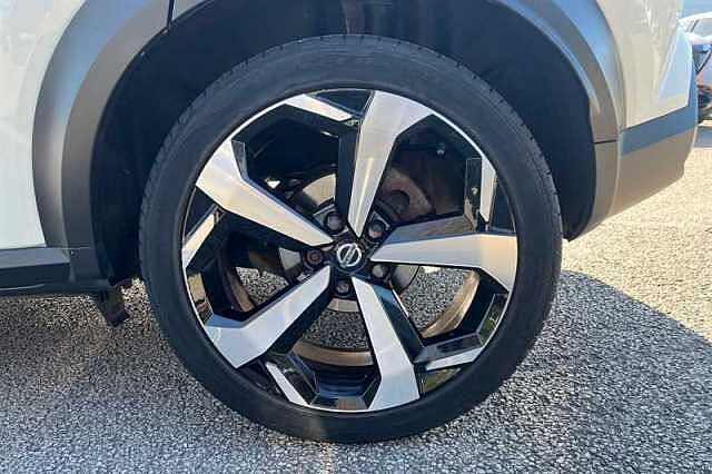 Nissan Juke 1.0 DIG-T TEKNA 5DR