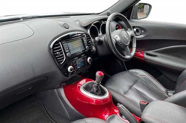 Nissan Juke 1.0 DIG-T TEKNA 5DR