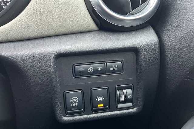 Nissan Micra 1.0 DIG-T 117 TEKNA 5DR