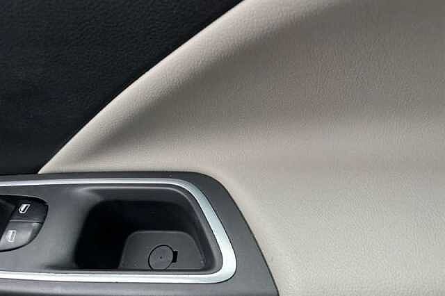 Nissan Micra 1.0 DIG-T 117 TEKNA 5DR