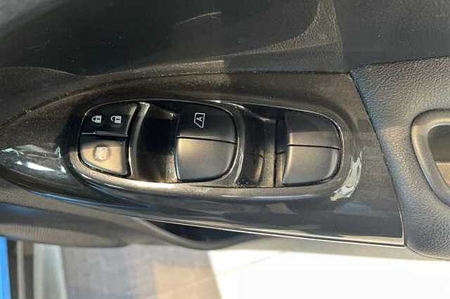 Nissan Juke 1.6 [112] TEKNA 5DR [BOSE]