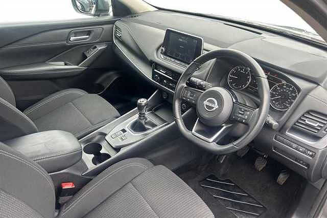 Nissan Qashqai 1.3 DIG-T MH ACENTA PREMIUM 5DR