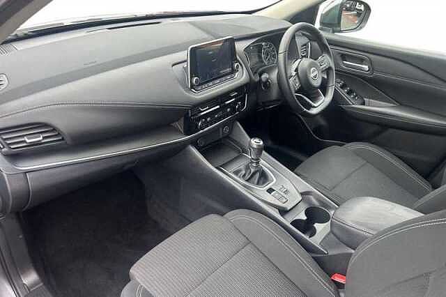 Nissan Qashqai 1.3 DIG-T MH ACENTA PREMIUM 5DR