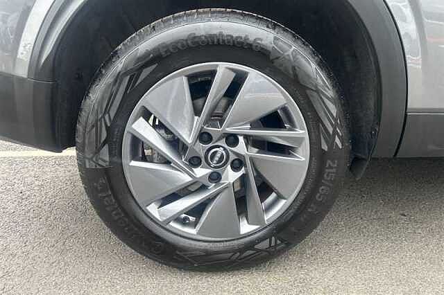 Nissan Qashqai 1.3 DIG-T MH ACENTA PREMIUM 5DR