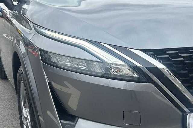 Nissan Qashqai 1.3 DIG-T MH ACENTA PREMIUM 5DR