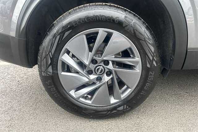 Nissan Qashqai 1.3 DIG-T MH ACENTA PREMIUM 5DR