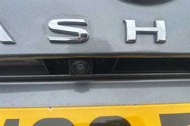 Nissan Qashqai 1.3 DIG-T MH ACENTA PREMIUM 5DR