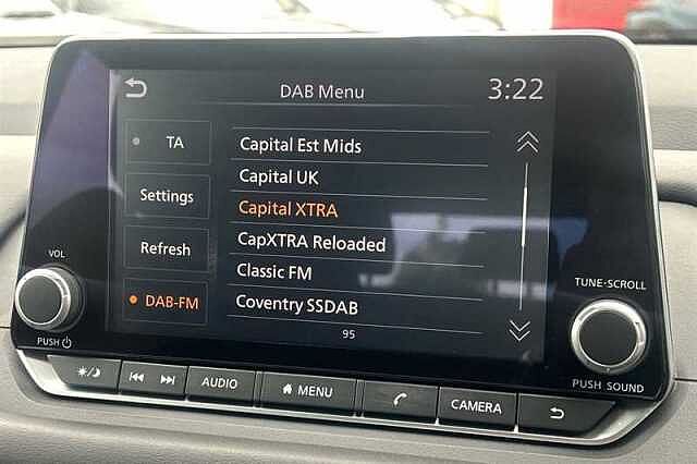 Nissan Qashqai 1.3 DIG-T MH ACENTA PREMIUM 5DR