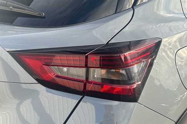 Nissan Juke 1.0 DIG-T 114 N-CONNECTA 5DR