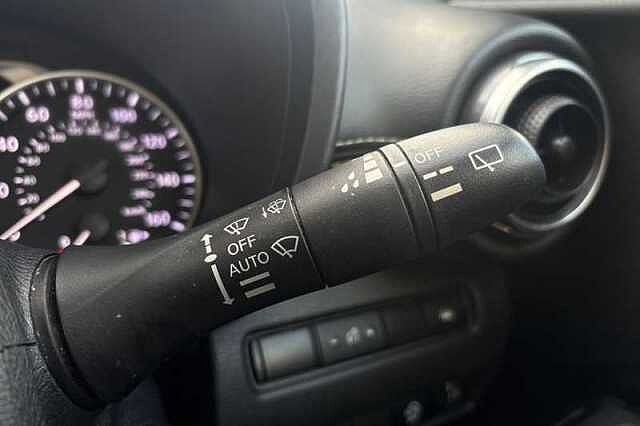 Nissan Juke 1.0 DIG-T 114 N-CONNECTA 5DR