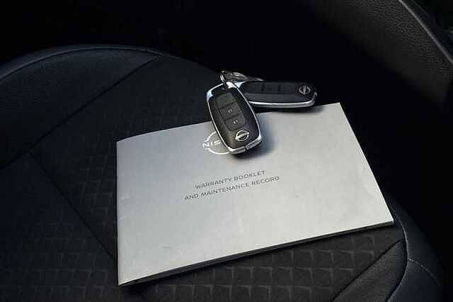 Nissan Juke 1.0 DIG-T 114 N-CONNECTA 5DR