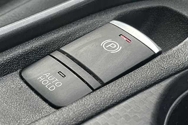 Nissan Juke 1.0 DIG-T 114 TEKNA 5DR