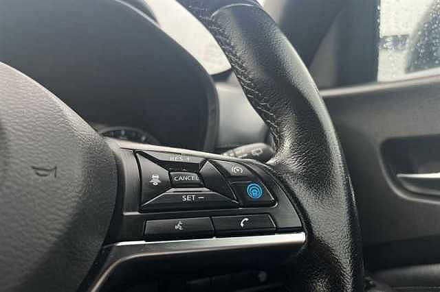 Nissan Juke 1.0 DIG-T 114 TEKNA 5DR