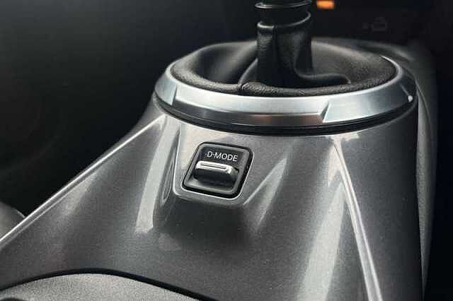 Nissan Juke 1.0 DIG-T 114 TEKNA 5DR