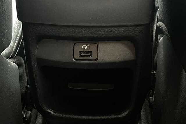 Nissan Juke 1.0 DIG-T 114 TEKNA 5DR