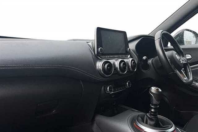 Nissan Juke 1.0 DIG-T 114 TEKNA 5DR