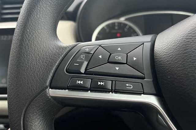 Nissan Micra 0.9 IG-T ACENTA 5DR [VISION PACK]