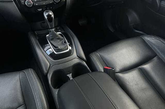 Nissan X-Trail 1.3 DIG-T TEKNA 5DR DCT