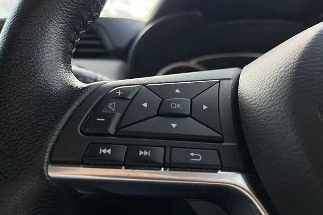 Nissan Micra 0.9 IG-T TEKNA 5DR