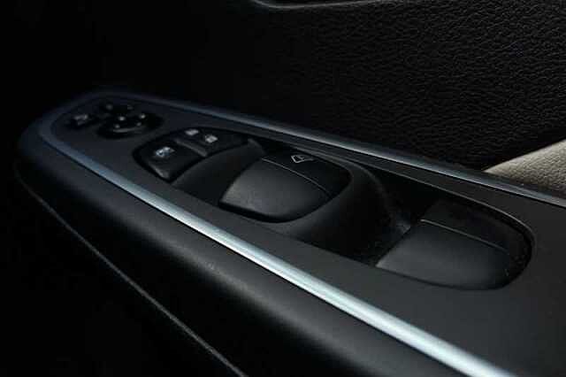 Nissan Micra 0.9 IG-T TEKNA 5DR