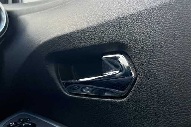 Nissan Micra 0.9 IG-T TEKNA 5DR