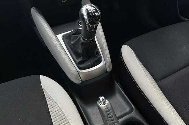 Nissan Micra 0.9 IG-T TEKNA 5DR