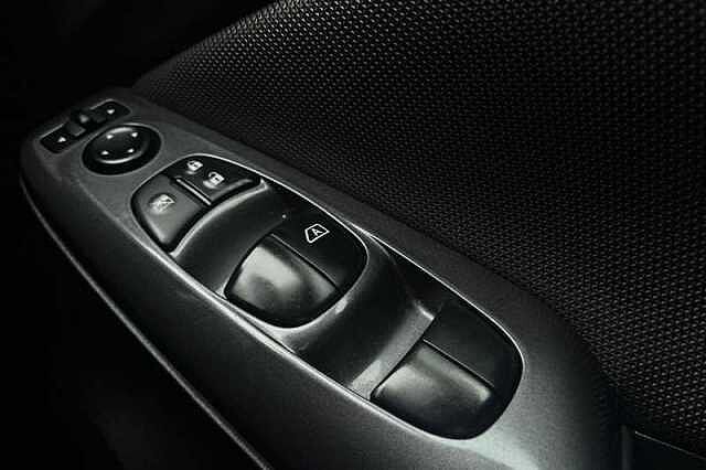 Nissan Juke 1.0 DIG-T 114 ACENTA 5DR